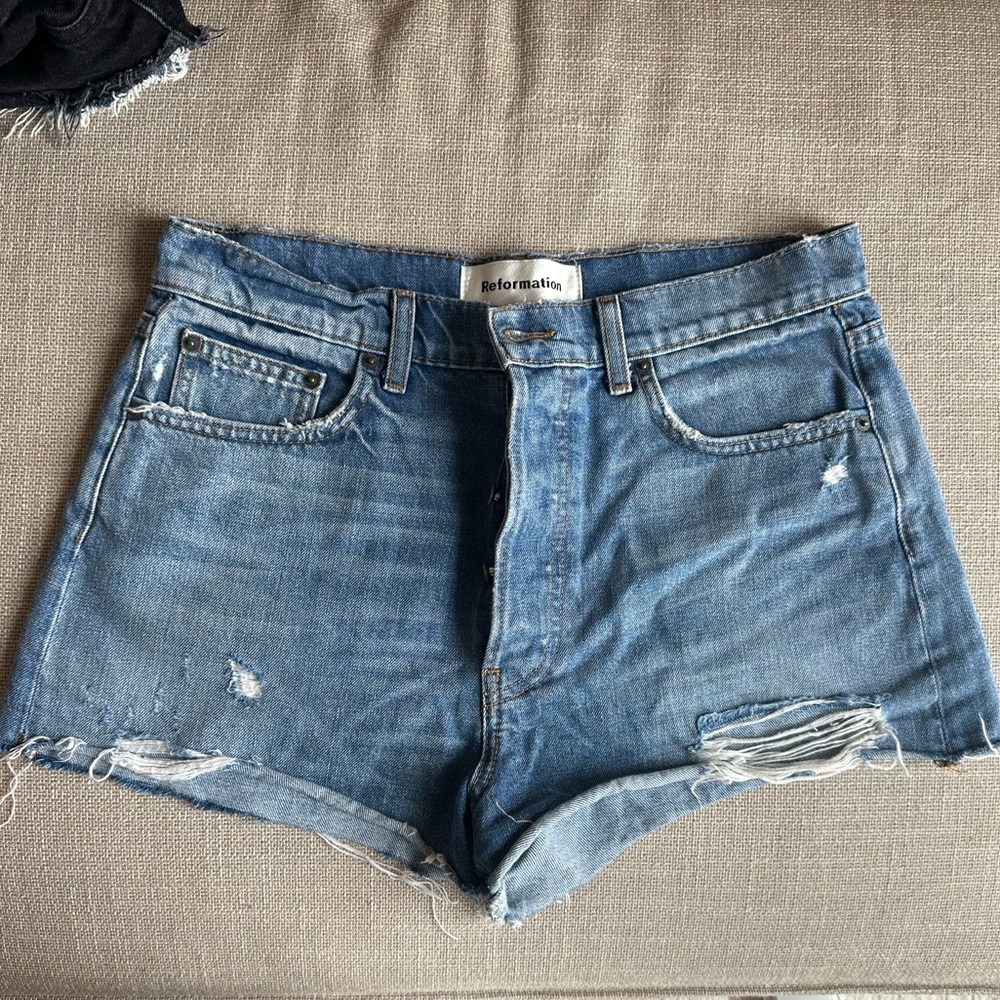 Reformation denim shorts size 29